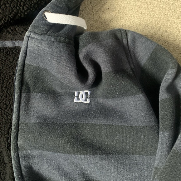 Vintage medium zip up dc skater - Picture 2 of 2